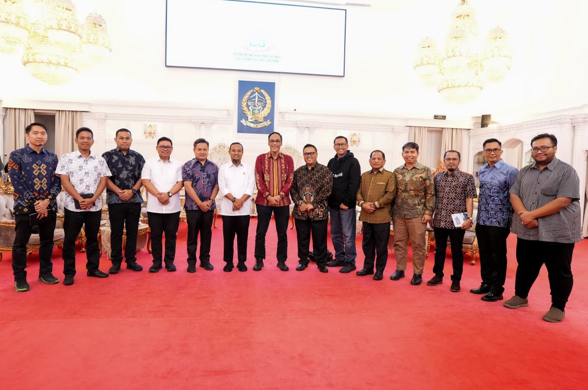 Kunjungan ke Gubernur